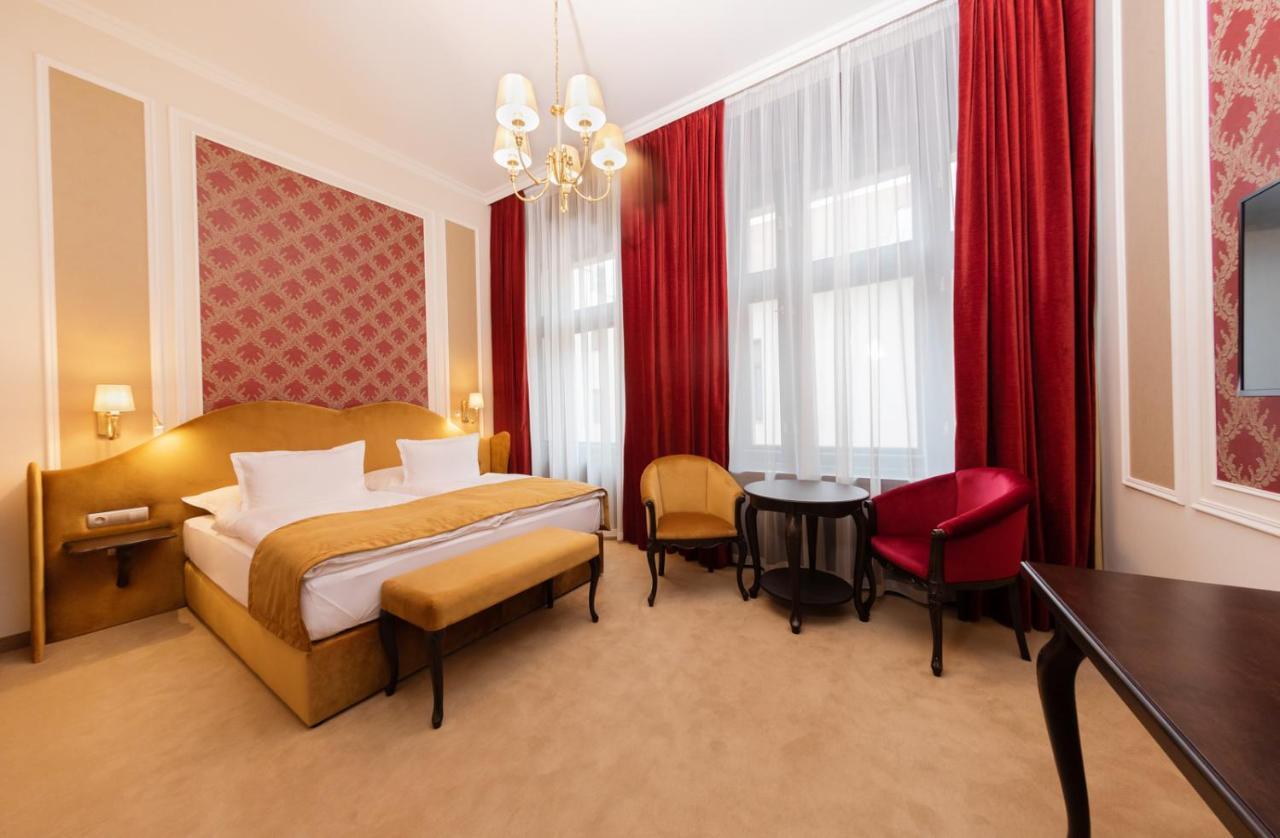 Boutique Hotel Gaia Kecskemet Exterior photo