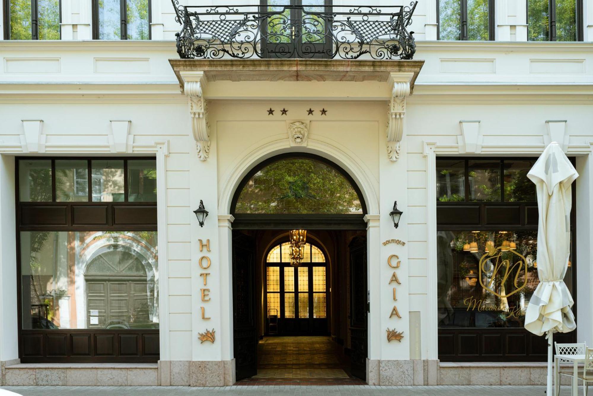 Boutique Hotel Gaia Kecskemet Exterior photo